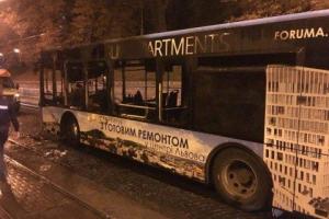 Во Львове на ходу загорелся маршрутный автобус