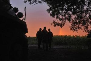 "Что-то бахнуло, явно не стрелковое": Дончане в соцсетях сообщают об обстрелах
