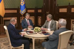 Четыре президента независимой Украины провели переговоры