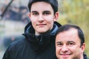Виктор Павлик остановил сбор помощи на лечение своего тяжело больного сына