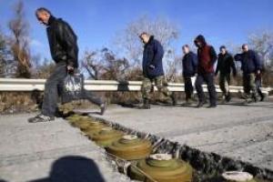 Боевики минируют дороги в "ДНР"