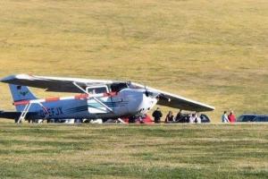 В Германии частный самолет влетел в толпу людей, есть погибшие