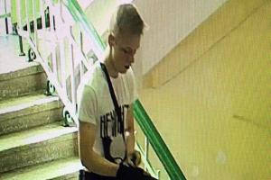 "Он не мог так застрелиться сам": Пользователи сети не верят "официальной" версии самоубийства керченского стрелка (18+)