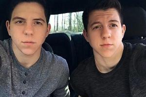 В США сестры-близнецы стали братьями-близнецами