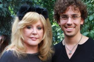 Галкин грубо ответил на вопрос о разводе с Пугачевой