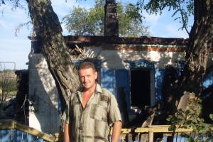 Он вошел в горящий дом, когда времени на размышления об опасности уже не осталось