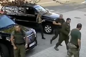 "Киллера просто не показали", - Казанский прокомментировал видео момента взрыва Захарченко