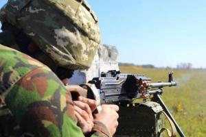 Штаб ООС: Боевики системно стреляют из жилых кварталов населенного пункта Золотое-5