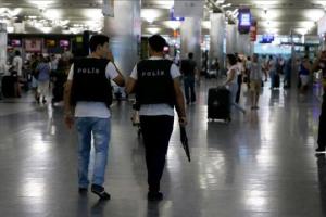 "Перевозила кокаин в консервных банках": в турецком аэропорту задержали украинку