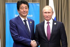 "Громко брали Крым, тихо отдаем Курилы": реакция сети на российско-японские переговоры