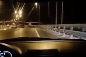 Керченский мост полностью покрылся льдом: водитель опубликовал видео
