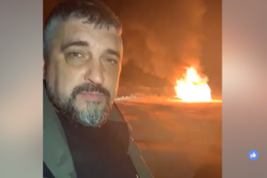 Лидер "евробляхеров" сжег свой внедорожник в знак протеста против новых законов