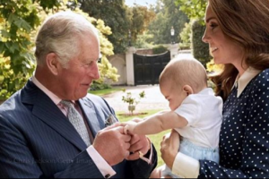 Королевская семья Британии обнародовала новое фото подросшего принца Луи