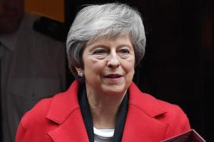 Премьер-министр Британии Тереза Мэй объявила о переносе голосования в парламенте по "Брекзит"