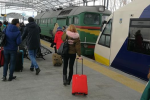 Тянули локомотивом: экспресс в аэропорт "Борисполь" снова сломался