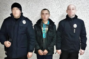В Лисичанске задержали местного жителя, который отобрал телефон у 7-летней девочки