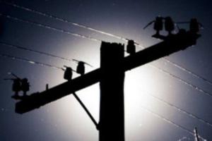 Непогода оставила без электричества более сотни населенных пунктов Украины