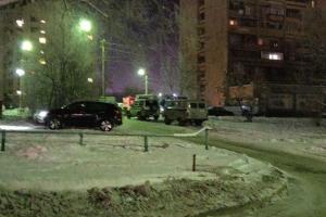 В Магнитогорске ОМОН оцепил жилой дом - ищут бомбу