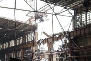Крыша Алчевского меткомбината не выдержала снега и обрушилась