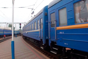 "Укрзализныця" начала назначать дополнительные поезда на 8 марта