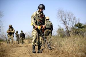 На Донбассе во время разминирования погиб сапер