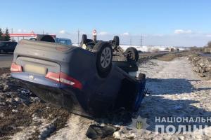 На Харьковщине перевернулось 4 автомобиля: погибла женщина-пешеход, еще 5 человек пострадали
