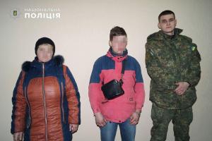 Полиция Лисичанска вернула матери пропавшего сына-подростка