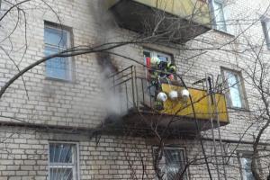 В Северодонецке загорелся балкон многоэтажки