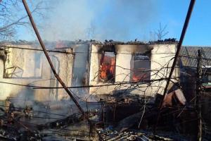 "Трехлетняя девочка перестала говорить": В Луганской ОГА рассказали о последствиях обстрела Золотого