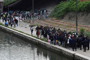 В Париже эвакуировали 1600 человек: что произошло