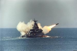 Россия в Черном море применила артиллерию: что известно