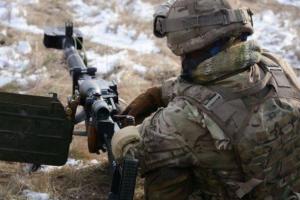 Сутки на Донбассе: боевики 12 раз обстреляли позиции ВСУ, один воин ранен