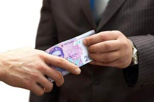 Предлагали продукты и деньги: В Лисичанске проверяли информацию о подкупе избирателей