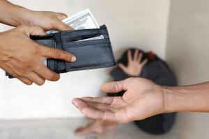 В Мариуполе СБУ заблокировала международный канал торговли людьми