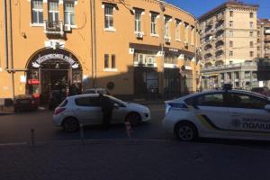 В Киеве полиция усилила оборону перед митингом Нацкорпуса