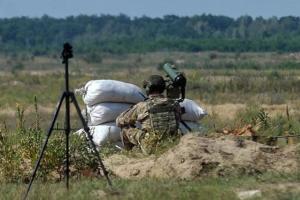 Силы ООС подбили противотанковой ракетой вражеский грузовик с боеприпасами