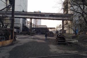 В Донецке рухнул мост: в сети опубликовали кадры