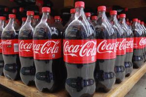 "Coca-Сola" призналась, сколько тонн пластиковых упаковок использует ежегодно