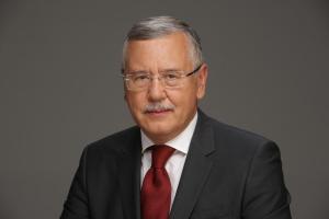 Гриценко вызвал Зеленского на дебаты