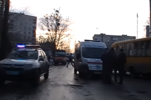 В Лисичанске в районе РТИ произошло серьезное ДТП, погибла женщина: видео