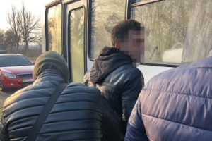 В Мариуполе задержали гражданина Турции, который пытался вывезти из Украины девушку для сексуального рабства
