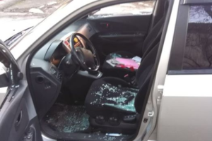 В центре Лисичанска 20-летний парень пытался похитить автомобиль