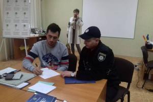 Оперативники Северодонецка проверяют факт предвыборного саботажа в ОИК