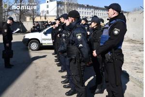 На Луганщине полиция обеспечивает безопасность при подсчете голосов