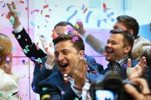 ЦИК обработала 100% протоколов: Зеленский опередил Порошенко на 9 млн голосов