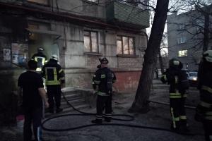 Жильцов эвакуировали: В Северодонецке произошел пожар в пятиэтажном доме