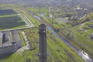 Рисковый мелитополец установил флаг Украины на высоте 80 метров