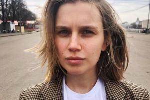 Звезда "Папиных дочек" побрилась налысо