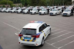 Нацполиция получила 83 гибридных автомобиля Mitsubishi Outlander PHEV нового поколения