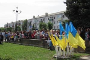 "Заставляла рисовать к 9 мая запрещенное": В Лисичанске директора школы проверит полиция